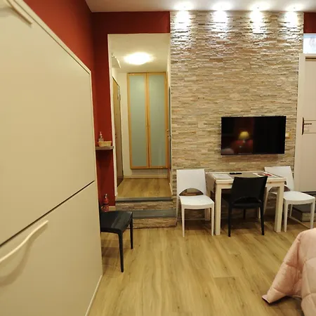 L'etoile Apartment *